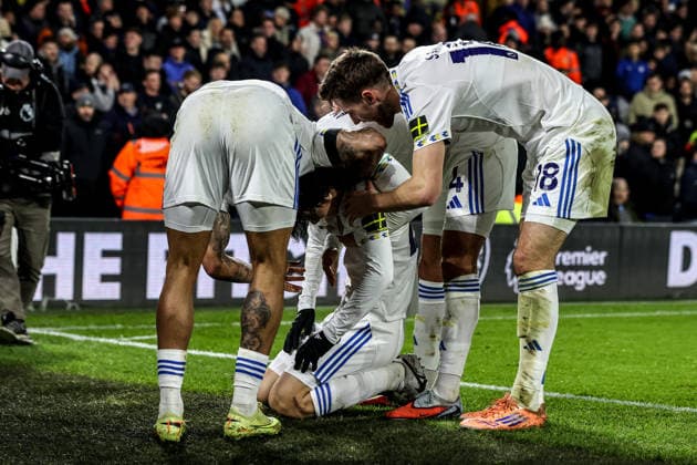 Premier League Leeds United v Chelsea Ao Tanaka of Leeds United celebrates his goal to make it 2-0 during the Premier League match Leeds United vs Chelsea at Elland Road, Leeds, United Kingdom, 3rd December 2025 (Photo by Alfie Cosgrove News Images) Leeds Elland Road West Yorkshire United Kingdom Copyright: xAlfiexCosgrove NewsxImagesx