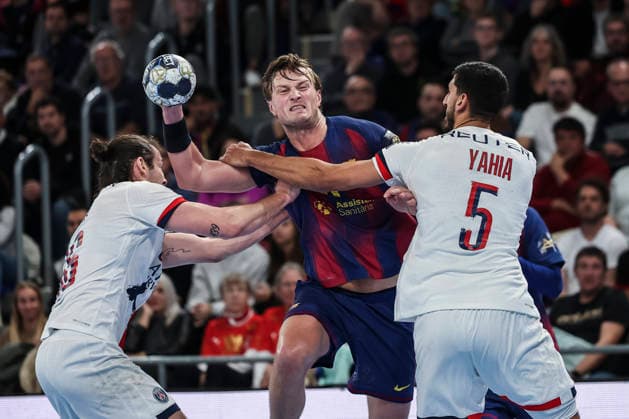 December 3, 2025, Barcelona, Barcelona, SPAIN: Jonathan Carlsbogard of FC Barcelona, Barca in action during the EHF Champions League handball match played between FC Barcelona and Paris Saint-Germain at Palau Blaugrana on December 03, 2025 in Barcelona, Spain. Barcelona SPAIN - ZUMAa181 20251203_zaa_a181_213 Copyright: xJavierxBorregox