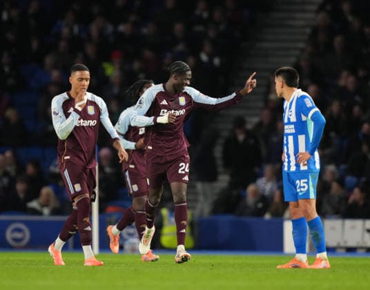 Brighton and Hove Albion v Aston Villa, Premier League, Football, Amex Stadium, Brighton, UK - 03 Dec 2025 GOAL 2-3. Amadou Onana of Aston Villa all smiles after putting Villa ahead. Brighton Amex Stadium Brighton GBR, UK NEWSPAPERS OUT Copyright: xSeanxRyanx