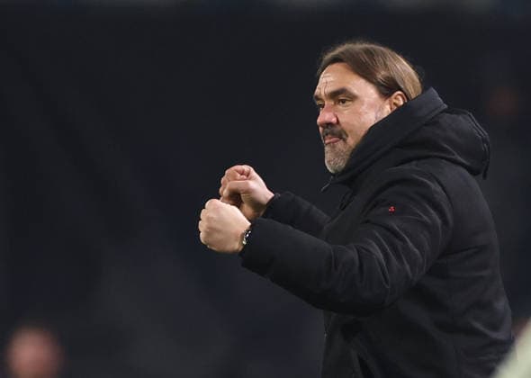 Leeds United v Chelsea Premier League 03 12 2025. Daniel Farke Manager of Leeds United celebrates the 3rd goal during the Premier League match between Leeds United and Chelsea at Elland Road, Leeds, England on 3 December 2025. Leeds Elland Road West Yorkshire England Editorial use only DataCo restrictions apply See www.football-dataco.com , Copyright: xRyanxBrownex PSI-23330-0088
