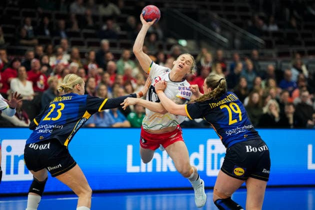 Women s Handball World Championship 2025 Norway Sweden Dortmund, Germany 20251203 Norway s Veronica Kristiansen during the intermediate round of the Women s Handball World Championship between Norway and Sweden in Westfalenhalle Photo Beate Oma Dahle NTB Dortmund Germany EDITORIAL USE ONLY RESTRICTED USE FOR BETTING COMPANIES  Copyright: xBeatexOmaxDahlex xNTBx
