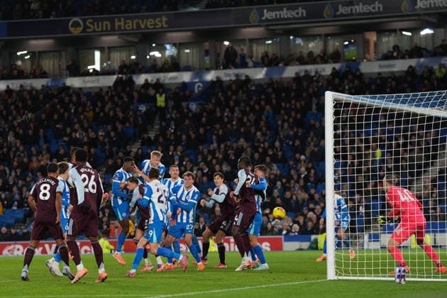 Brighton and Hove Albion v Aston Villa Premier League 03 12 2025. Brighton & Hove Albion manager defender Jan Paul van Hecke (6) almost gets his hat trick with a header during the Premier League match between Brighton and Hove Albion and Aston Villa at the American Express Stadium, Brighton and Hove, England on 3 December 2025. Brighton and Hove American Express Stadium East Sussex England Editorial use only DataCo restrictions apply See www.football-dataco.com , Copyright: xStephenxFlynnx PSI-23328-0115