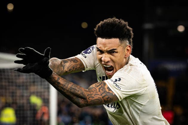 3rd December 2025; Molineux Stadium, Wolverhampton, West Midlands, England; Premier League Football, Wolverhampton Wanderers versus Nottingham Forest; Igor Jesus of Nottingham Forest celebrates with a fireball after scoring in the 72nd minute to make the score 0-1  GodfreyxPitt