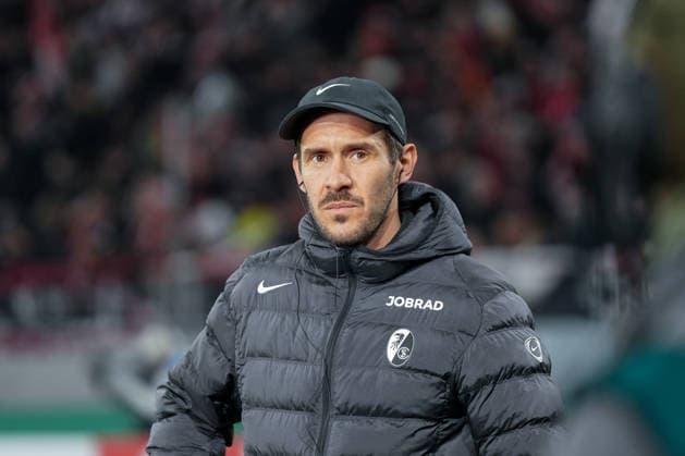 Julian Schuster SC Freiburg, Coach , Soccer, Round of 16, DFB Pokal, 2025 26, SC Freiburg vs SV Darmstadt 98, 03 12 2025, Europa Park Stadion, Freiburg, Germany DFB REGULATIONS PROHIBIT ANY USE OF PHOTOGRAPHS AS IMAGE SEQUENCES AND OR QUASI VIDEO Freiburg Europa Park Stadion Baden Württemberg Germany Copyright: xArnexAmbergx