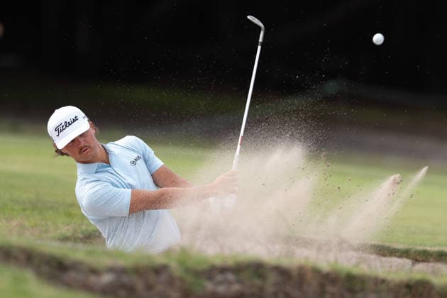 December 4, 2025, Melbourne, Victoria, Australia: Harrison Crowe of Australia hits a ball out of the bunker on day one of the 2025 Crown Australian Open at The Royal Melbourne Golf Club in Melbourne, Victoria, Australia. Melbourne Australia - ZUMAl303 20251204_aaf_l303_006 Copyright: xSydneyxLowx