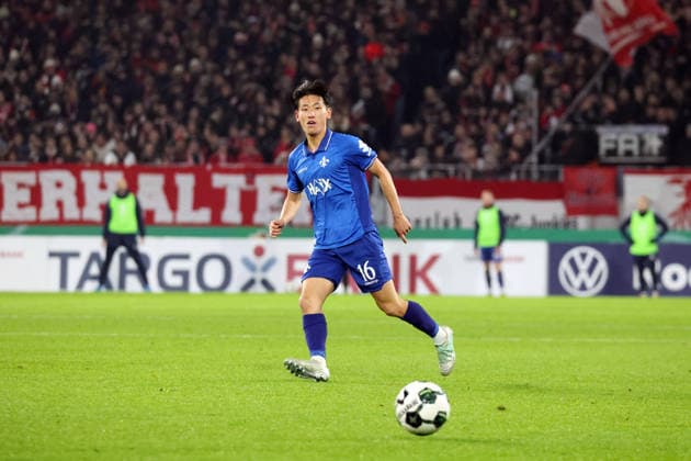 Freiburg, Germany 03 December 2025 DFB Pokal 2025 2026 1 8 Final SC Freiburg vs SV Darmstadt 98 In picture Hiroki Akiyama SV Darmstadt 98 DFB regulations prohibit any use of photographs as image sequences and or quasi video Europa Park Stadion Baden Württemberg Copyright: xFotostandx xHettichx
