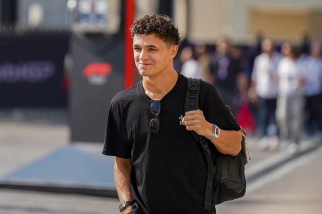 FORMULA ONE ABU DHABI GRAND PRIX 2025 Lando Norris 4 (GBR), McLaren MCL39 arrives at the track during Media Day at the Formula One Etihad Airways Abu Dhabi Grand Prix 2025 at the Yas Marina Circuit, Yas Island, United Arab Emirates on 4 December 2025 Credit: Eleanor Hoad Every Second Media Editorial use only. All images are copyright Every Second Media Limited. No images may be reproduced without prior permission. Copyright: xIMAGO EveryxSecondxMediax ESM-1690-0010 EleanorxHoadx xEveryxSecondxMediax