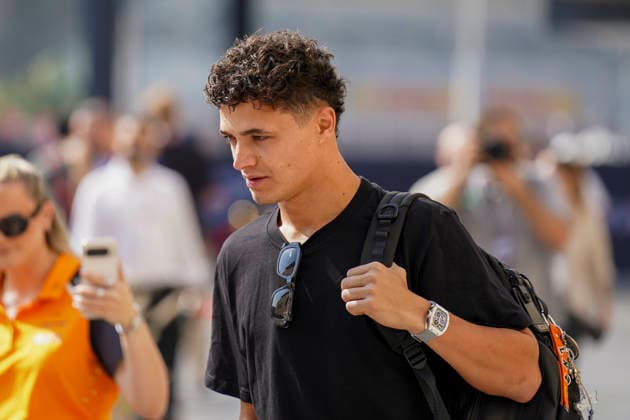 FORMULA ONE ABU DHABI GRAND PRIX 2025 Lando Norris 4 (GBR), McLaren MCL39 arrives at the track during Media Day at the Formula One Etihad Airways Abu Dhabi Grand Prix 2025 at the Yas Marina Circuit, Yas Island, United Arab Emirates on 4 December 2025 Credit: Eleanor Hoad Every Second Media Editorial use only. All images are copyright Every Second Media Limited. No images may be reproduced without prior permission. Copyright: xIMAGO EveryxSecondxMediax ESM-1690-0013 EleanorxHoadx xEveryxSecondxMediax