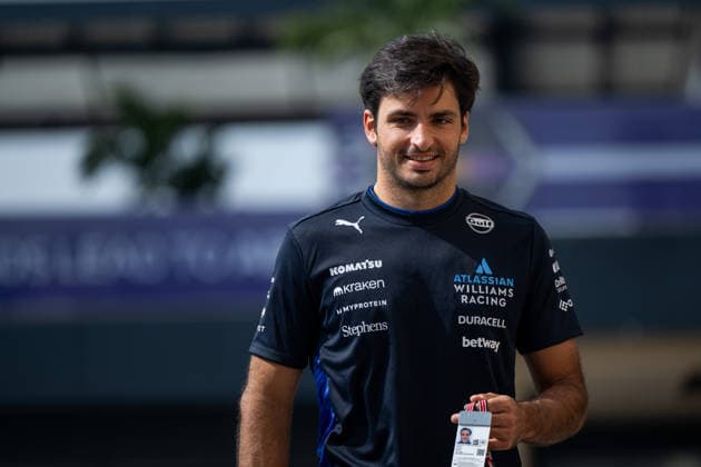Carlos Sainz Atlassian Williams Racing, Spain, 55 , UAE, Formula 1 World Championship, Abu Dhabi Grand Prix, Yas Marina Circuit, Media Day, 04 12 2025 UAE, Formula 1 World Championship, Abu Dhabi Grand Prix, Yas Marina Circuit, Media Day, 04 12 2025 Yas Marina Island Copyright: xEibner-Pressefoto Memmlerx EP_MMR