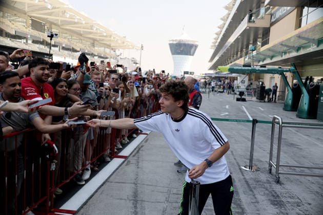 Formula 1 Etihad Airways Abu Dhabi Grand Prix 2025 04 12 2025, Yas Marina Circuit, Abu Dhabi, Formula 1 Etihad Airways Abu Dhabi Grand Prix 2025 , pictured Andrea Kimi Antonelli ITA , Mercedes AMG Petronas Formula One Team nordphotoxGmbHx xBratic nph00250