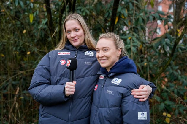 Women s Handball World Championship 2025 Press conference Dortmund, Germany 20251204 June Cecilie Krogh and Eli Marie Raasok during a press conference with the handball girls the day before the World Cup match against the Czech Republic in Dortmund Photo Beate Oma Dahle NTB Dortmund Germany EDITORIAL USE ONLY RESTRICTED USE FOR BETTING COMPANIES  Copyright: xBeatexOmaxDahlex xNTBx
