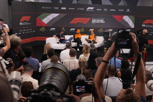 Formula 1 Etihad Airways Abu Dhabi Grand Prix 2025 04 12 2025, Yas Marina Circuit, Abu Dhabi, Formula 1 Etihad Airways Abu Dhabi Grand Prix 2025 , pictured Max Verstappen NLD , Oracle Red Bull Racing, Lando Norris GBR , McLaren F1 Team, Oscar Piastri AUS nordphotoxGmbHx xBratic nph00250