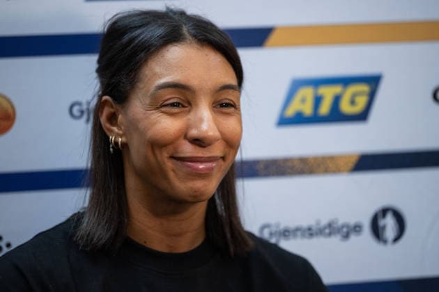 251204 Jamina Roberts of the Swedish women s national handball team at a press event during day 9 of the 2025 IHF Women™s World Championship on December 4, 2025 in Dortmund Photo Emma Wallskog BILDBYRAN COP 320 EW0602 handball handboll handball bbeng vm handball vm handbolls vm ihf handball world championship world handball championship 2025 world championship 2025 pressträff event meeting sverige sweden day 9 dam  Copyright: EMMAxWALLSKOG BB251204EW015
