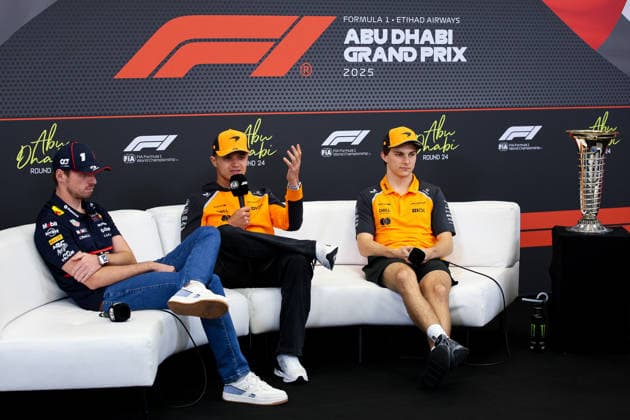 Lando Norris of Great Britain and McLaren, Oscar Piastri of Australia and McLaren and Max Verstappen of the Netherlands and Oracle Red Bull Racing , Previews, F1 Grand Prix of Abu Dhabi, on 04 December 2025 in Abu Dhabi, United Arab Emirates Photo by Diogo Cardoso DeFodi Images Lando Norris of Great Britain and McLaren, Oscar Piastri of Australia and McLaren and Max Verstappen of the Netherlands and Oracle Red Bull Racing , Previews, F1 Grand Prix of Abu Dhabi, Yas Marina Circuit on December 4, 2025 in Abu Dhabi, United Arab Emirates Photo by Diogo Cardoso DeFodi Images