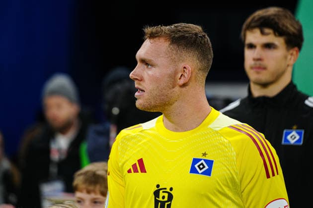 Daniel Peretz Hamburger SV, 26 GER, Hamburger SV vs Holstein Kiel, Football, DFB Pokal, Round of 16, Season 2025 2026, 03 12 2025 DFL REGULATES PROHIBIT ANY USE OF PHOTOGRAPHS AS IMAGE SEQUENCES AND OR QUASI VIDEO GER, Hamburger SV vs Holstein Kiel, Football, DFB Pokal, Round of 16, Season 2025 2026, 03 12 2025 Hamburg Copyright: xEibner-Pressefoto MarcelxvonxFehrnx EP_MFN