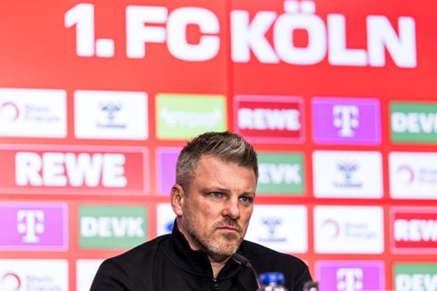 Sport Bilder des Tages COLOGNE, GERMANY - DECEMBER 04: Lukas Kwasniok (Head Coach 1. FC Koeln) during the pre game press conference, PK, Pressekonferenz before the 1. Bundesliga match between 1. FC Koeln and FC St. Pauli at RheinEnergiestadion on December 04, 2025 in Cologne, Germany. North Rhine Westphalia Germany Copyright: xBEAUTIFULxSPORTS Wunderlx