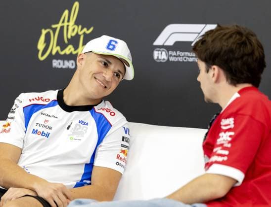 ABU DHABI - Isack Hadjar (Racing Bulls) and Charles Leclerc (Ferrari) during a press conference, PK, Pressekonferenz at the Yas Marina Circuit ahead of the Abu Dhabi Grand Prix. ANP SANDER KONING xVIxANPxSportx xxANPxIVx 543858854 originalFilename: 543858854.jpg