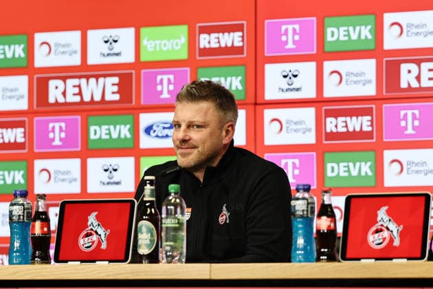 1 FC Köln 1 FC Köln, Press conference for the home match against St Pauli, Lukas Kwasniok 1 FC Köln 04 12 2025, Bild