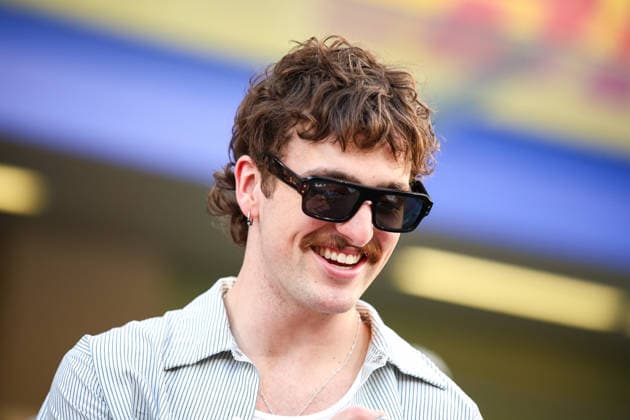 Benson Boone , Previews, F1 Grand Prix of Abu Dhabi, on December 04, 2025 in Abu Dhabi, United Arab Emirates Photo by Diogo Cardoso DeFodi Images Benson Boone , Previews, F1 Grand Prix of Abu Dhabi, Yas Marina Circuit on December 4, 2025 in Abu Dhabi, United Arab Emirates Photo by Diogo Cardoso DeFodi Images