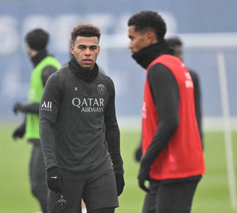 Paris Saint-Germain media day at the PSG Campus POISSY, FRANCE - DECEMBER 04: Player of Paris Saint-Germain Desire Doue is seen during a training session on media day at the PSG Campus in Poissy, west of Paris, France on December 04, 2025. Mustafa Yalcin Anadolu Poissy France. Editorial use only. Please get in touch for any other usage.  Copyright: x2025xAnadoluxMustafaxYalcinx