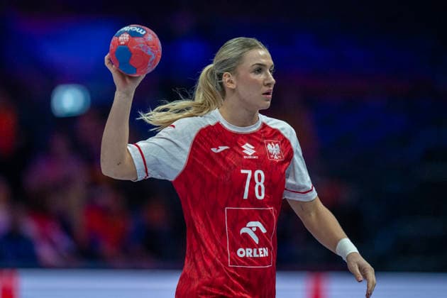 2025-12-04 Poland vs Argentina ROTTERDAM, NETHERLANDS - DECEMBER 4: Paulina Uscinowicz of Poland during the IHF Worldchampionship 2025 match for women, between Poland and Argentina at Ahoy on December 4, 2025 in Rotterdam, Netherlands. Rotterdam Ahoy Netherlands Content not available for redistribution in The Netherlands directly or indirectly through any third parties. Copyright: xHenkxSeppenx