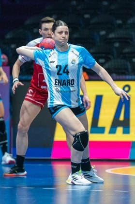 2025-12-04 Poland vs Argentina ROTTERDAM, NETHERLANDS - DECEMBER 4: Carolina Bono of Argentina during the IHF Worldchampionship 2025 match for women, between Poland and Argentina at Ahoy on December 4, 2025 in Rotterdam, Netherlands. Rotterdam Ahoy Netherlands Content not available for redistribution in The Netherlands directly or indirectly through any third parties. Copyright: xHenkxSeppenx