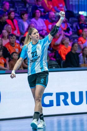 2025-12-04 Poland vs Argentina ROTTERDAM, NETHERLANDS - DECEMBER 4: Elke Karsten of Argentina during the IHF Worldchampionship 2025 match for women, between Poland and Argentina at Ahoy on December 4, 2025 in Rotterdam, Netherlands. Rotterdam Ahoy Netherlands Content not available for redistribution in The Netherlands directly or indirectly through any third parties. Copyright: xHenkxSeppenx