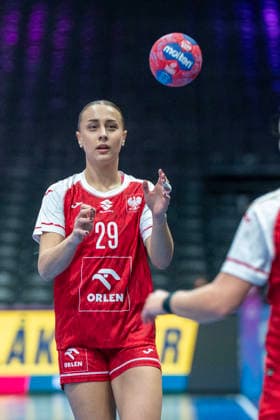 2025-12-04 Poland vs Argentina ROTTERDAM, NETHERLANDS - DECEMBER 4: Katazyna Cygan of Poland during the IHF Worldchampionship 2025 match for women, between Poland and Argentina at Ahoy on December 4, 2025 in Rotterdam, Netherlands. Rotterdam Ahoy Netherlands Content not available for redistribution in The Netherlands directly or indirectly through any third parties. Copyright: xHenkxSeppenx