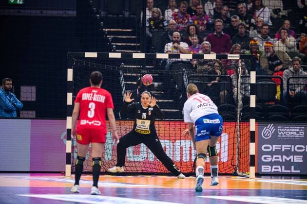 DORTMUND, GERMANY - 4 DECEMBER, 2025: Jovana Risovic - Women s Handball World Championship, WM, Weltmeisterschaft 2025 Serbia vs Faroe Islands at Westfallenhalle.  Copyright: xVitaliixKliuievx
