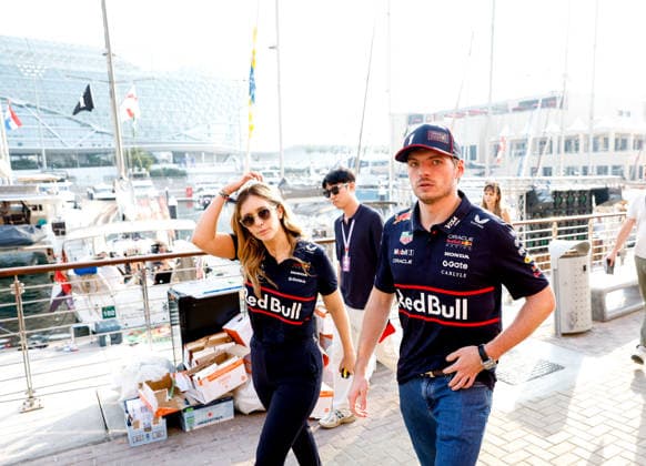 F1 - ABU DHABI GRAND PRIX 2025 VERSTAPPEN Max (ned), Red Bull Racing RB21, portrait during the 2025 Formula 1 Abu Dhabi Grand Prix, 24th round of the 2025 FIA Formula One World Championship, WM, Weltmeisterschaft from December 05 to 07, 2025 on the Yas Marina Circuit, in Abu Dhabi, United Arab Emirates - Abu DhabiUnited Arab Emirates  Copyright: xDPPIx