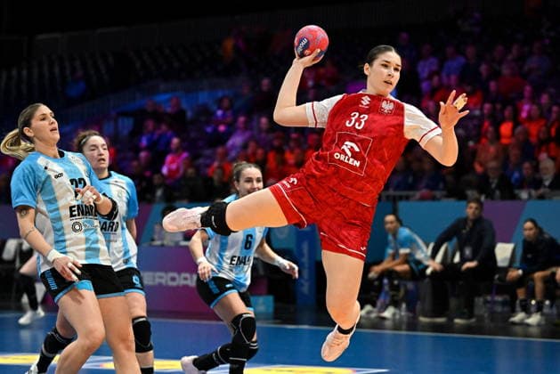 2025.12.04 Rotterdam pilka reczna kobiet Mistrzostwa Swiata Argentyna - Polska N z Nikola Glebocka Foto Lukasz Laskowski PressFocus 2025.12.04 Rotterdam IHF WomenÕs Handball World Championship, WM, Weltmeisterschaft Argentina v Poland Nikola Glebocka Credit: Lukasz Laskowski PressFocus NEWSPIX.PL --- newspix.pl 