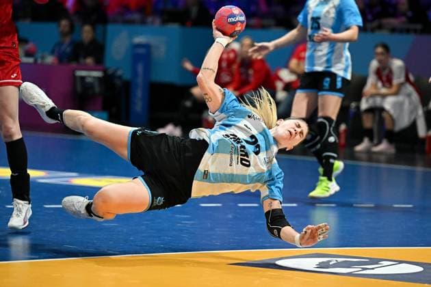 2025.12.04 Rotterdam pilka reczna kobiet Mistrzostwa Swiata Argentyna - Polska N z Elke Josselinne Karsten Foto Lukasz Laskowski PressFocus 2025.12.04 Rotterdam IHF WomenÕs Handball World Championship, WM, Weltmeisterschaft Argentina v Poland Elke Josselinne Karsten Credit: Lukasz Laskowski PressFocus NEWSPIX.PL --- newspix.pl 