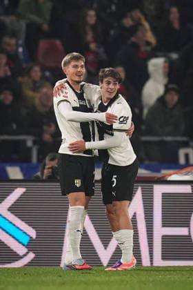Parma s Adrian Benedyczak celebrates after scoring the 0-1 goal for his team during the round of 16 Frecciarossa Italian Cup 2025 2026 soccer match between Bologna and Parma at Renato DallÕAra Stadium in Bologna, North Italy, Thursday, December 4, 2025. Soccer  Copyright: xMassimoxPaolone LaPressex