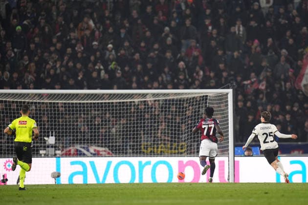 Parma s Adrian Benedyczak goal 0-1 during the round of 16 Frecciarossa Italian Cup 2025 2026 soccer match between Bologna and Parma at Renato DallÕAra Stadium in Bologna, North Italy, Thursday, December 4, 2025. Soccer  Copyright: xMassimoxPaolone LaPressex