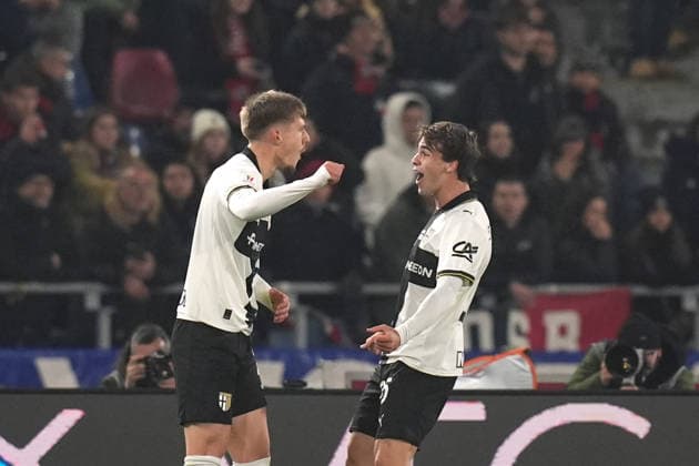 Parma s Adrian Benedyczak celebrates after scoring the 0-1 goal for his team during the round of 16 Frecciarossa Italian Cup 2025 2026 soccer match between Bologna and Parma at Renato DallÕAra Stadium in Bologna, North Italy, Thursday, December 4, 2025. Soccer  Copyright: xMassimoxPaolone LaPressex