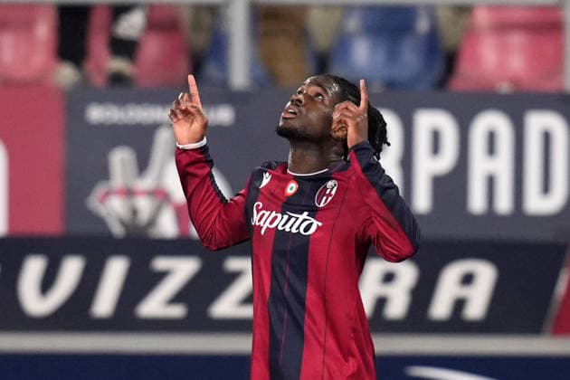 Bologna s Jonathan Rowe celebrates after scoring the 1-1 goal for his team during the round of 16 Frecciarossa Italian Cup 2025 2026 soccer match between Bologna and Parma at Renato DallÕAra Stadium in Bologna, North Italy, Thursday, December 4, 2025. Soccer  Copyright: xMassimoxPaolone LaPressex