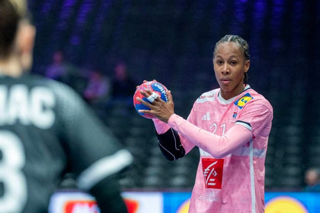 2025-12-04 France vs Austria ROTTERDAM, NETHERLANDS - DECEMBER 4: Orlane Kanor of France during the IHF Worldchampionship 2025 match for women, between France and Austria at Ahoy on December 4, 2025 in Rotterdam, Netherlands. Rotterdam Ahoy Netherlands Content not available for redistribution in The Netherlands directly or indirectly through any third parties. Copyright: xHenkxSeppenx