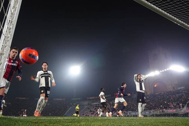 Bologna s Jonathan Rowe goal 1-1 during the round of 16 Frecciarossa Italian Cup 2025 2026 soccer match between Bologna and Parma at Renato DallÕAra Stadium in Bologna, North Italy, Thursday, December 4, 2025. Soccer  Copyright: xMassimoxPaolone LaPressex