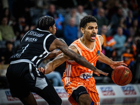 DJ Steward Dolomiti Energia Trento and Mark Smith ratiopharm ulm battle for the ball during the Basketball Eurocup match between ratiopharm ulm and Dolomiti Energia Trento at ratiopharm Arena on December 4, 2025 in Neu Ulm, Germany Photo by Harry Langer DeFodi Images