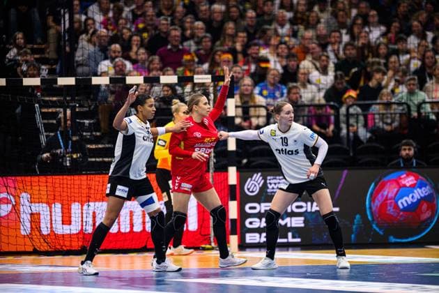DORTMUND, GERMANY - 4 DECEMBER, 2025: - Women s Handball World Championship, WM, Weltmeisterschaft 2025 Montenegro vs Germany at Westfallenhalle.  Copyright: xVitaliixKliuievx