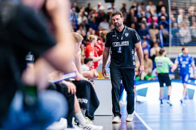 Florian Kehrmann TBV Lemgo Lippe, Coach GER, TBV Lemgo Lippe vs SG Flensburg Handewitt, Handball, 1 Bundesliga, 15 Matchday, Season 2025 2026, 04 12 2025 GER, TBV Lemgo Lippe vs SG Flensburg Handewitt, Handball, 1 Bundesliga, 15 Matchday, Season 2025 2026, 04 12 2025 Lemgo Copyright: xEibner-Pressefoto JanxRollingerx EP_JSK