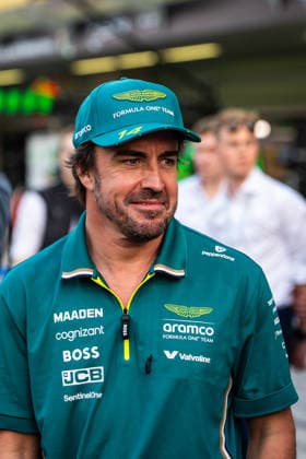 December 4, 2025, Abu Dhabi, United Arab Emirates: Aston Martin Aramco F1 Team s Spanish driver Fernando Alonso in the paddock of the Formula 1 Abu Dhabi Grand Prix 2025. Abu Dhabi United Arab Emirates - ZUMAs197 20251204_aaa_s197_163 Copyright: xLucaxMartinix