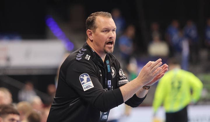 Stuttgart , Handball Daikin HBL Bundesliga TVB Stuttgart vs HSG Wetzlar , Misha Kaufmann coach TVB