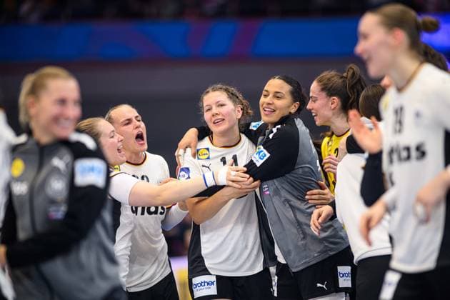DORTMUND, GERMANY - 4 DECEMBER, 2025: - Women s Handball World Championship, WM, Weltmeisterschaft 2025 Montenegro vs Germany at Westfallenhalle.  Copyright: xVitaliixKliuievx