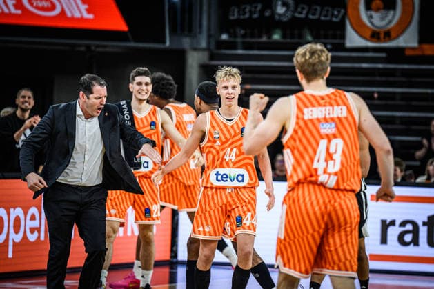 Head Coach Ty Harrelson ratiopharm ulm , Teo Milicic ratiopharm ulm and Christian Sengfelder ratiopharm ulm gestures during the Basketball Eurocup match between ratiopharm ulm and Dolomiti Energia Trento at ratiopharm Arena on December 4, 2025 in Neu Ulm, Germany Photo by Harry Langer DeFodi Images