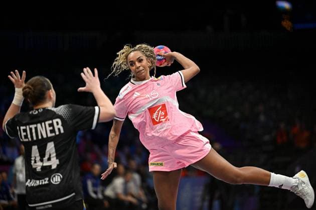 2025.12.04 Rotterdam pilka reczna kobiet Mistrzostwa Swiata Francja - Austria N z Marie Helene Sajka Foto Lukasz Laskowski PressFocus 2025.12.04 Rotterdam IHF WomenÕs Handball World Championship, WM, Weltmeisterschaft France v Austria Marie Helene Sajka Credit: Lukasz Laskowski PressFocus NEWSPIX.PL --- newspix.pl 