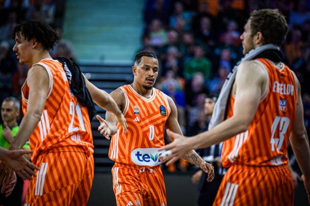 Alec Anigbata ratiopharm ulm , Nelson Weidemann ratiopharm ulm and Christian Sengfelder ratiopharm ulm gestures during the Basketball Eurocup match between ratiopharm ulm and Dolomiti Energia Trento at ratiopharm Arena on December 4, 2025 in Neu Ulm, Germany Photo by Harry Langer DeFodi Images