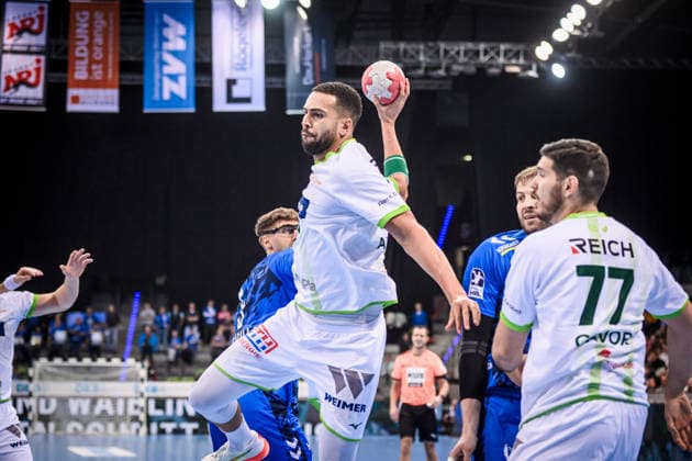 Philipp Ahouansou HSG Wetzlar, 19 GER, TVB 1898 Stuttgart HSG Wetzlar, DAIKIN HBL, Handball, Bundesliga, Matchday 11, Season 2025 2026, 04 12 2025 GER, TVB 1898 Stuttgart HSG Wetzlar, DAIKIN HBL, Handball, Bundesliga, Matchday 11, Season 2025 2026, 04 12 2025 Stuttgart Copyright: xSandyxDinkelackerx EP_SDR
