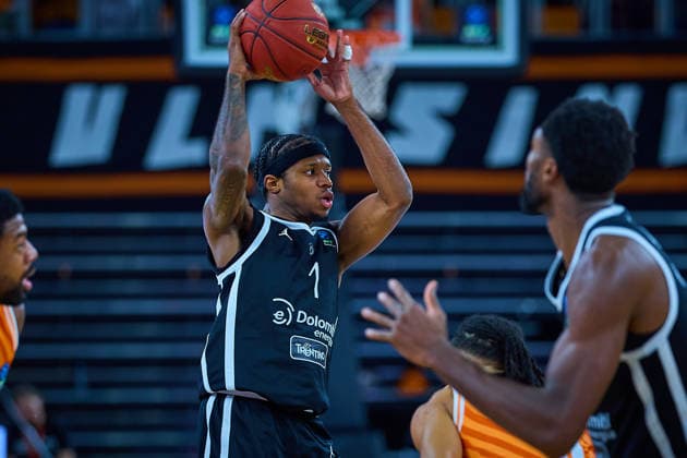 Portrait, Portraet, Freisteller von DJ Steward Dolomiti Energia Trento, 01 GER, ratiopharm ulm vs Dolomiti Energia Trento, Basketball, 9 Matchday, BKT EuroCup, Season 2025 2026, 04 12 2025 GER, ratiopharm ulm vs Dolomiti Energia Trento, Basketball, 9 Matchday, BKT EuroCup, Season 2025 2026, 04 12 2025 Neu Ulm Copyright: xEibner-Pressefoto GeraldxOelze-dexStoppanyx EP_ODS