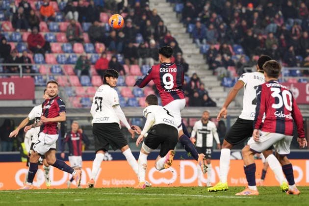 Bologna s Santiago Castro goal 2-1 during the round of 16 Frecciarossa Italian Cup 2025 2026 soccer match between Bologna and Parma at Renato DallÕAra Stadium in Bologna, North Italy, Thursday, December 4, 2025. Soccer  Copyright: xMassimoxPaolone LaPressex